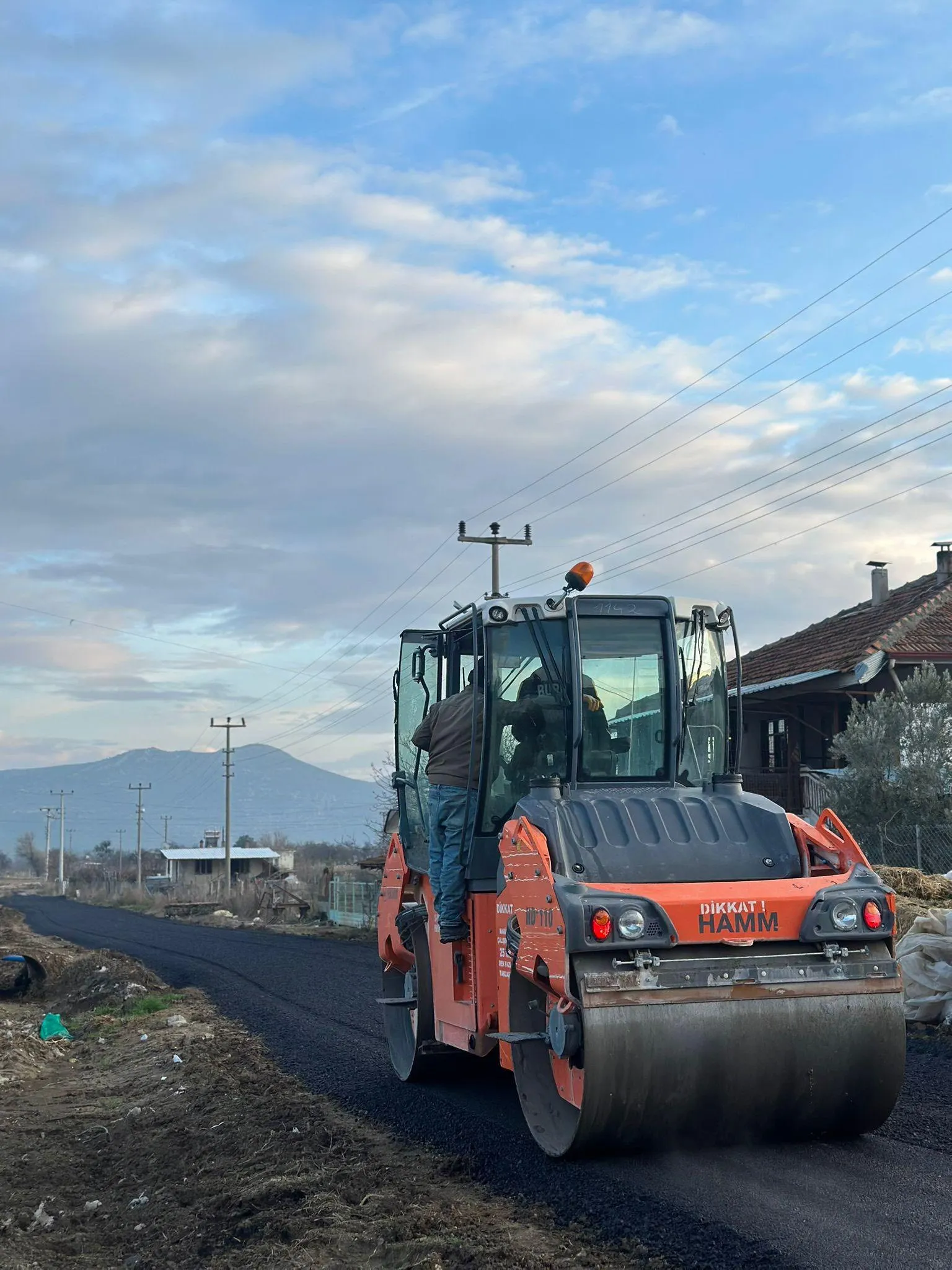 Ürkütlü Köyü’nde altyapı hamlesi Yol ve sulama projeleri tamamlandı